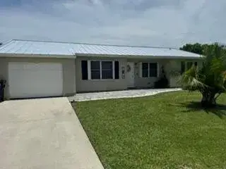 3 bedroom 2 bath Residential for sale at 2341 SE West Blackwell Drive, FL 34952