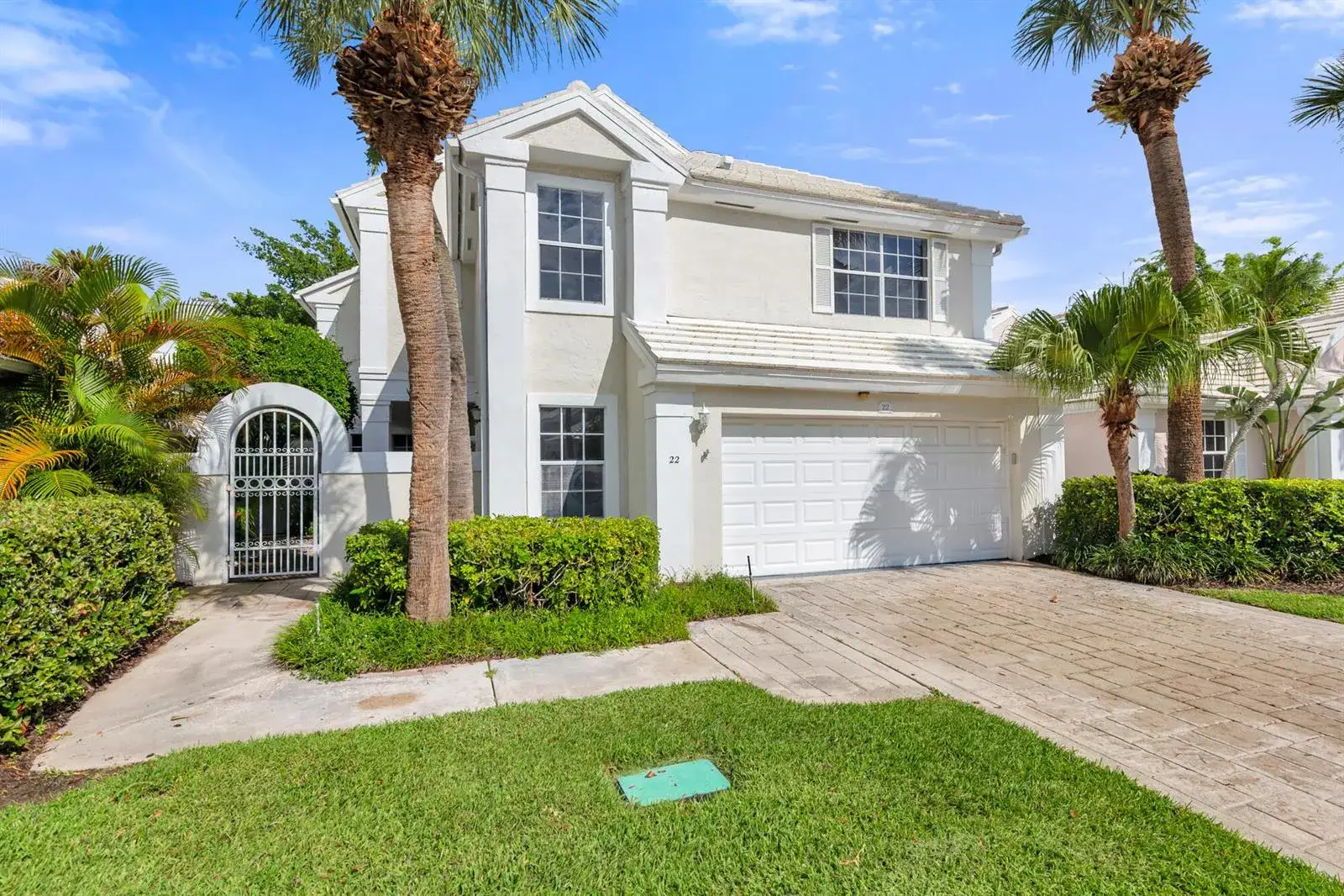 3 bedroom 2 bath Residential for sale at 22 Selby Lane, Palm Beach Gardens FL 33418