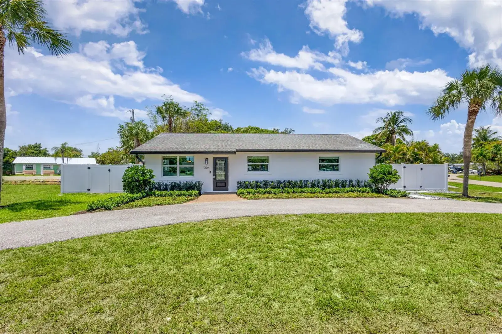 3 bedroom 2 bath Residential Lease for rent at 204 W Whitney Drive, Jupiter FL 33458