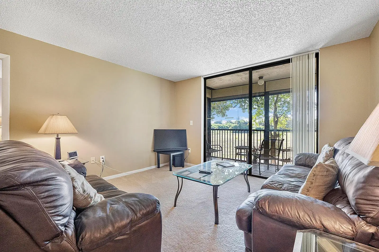 2 bedroom 2 bath Residential for sale at 5530 NW 44th Street # 216c, Lauderhill FL 33319