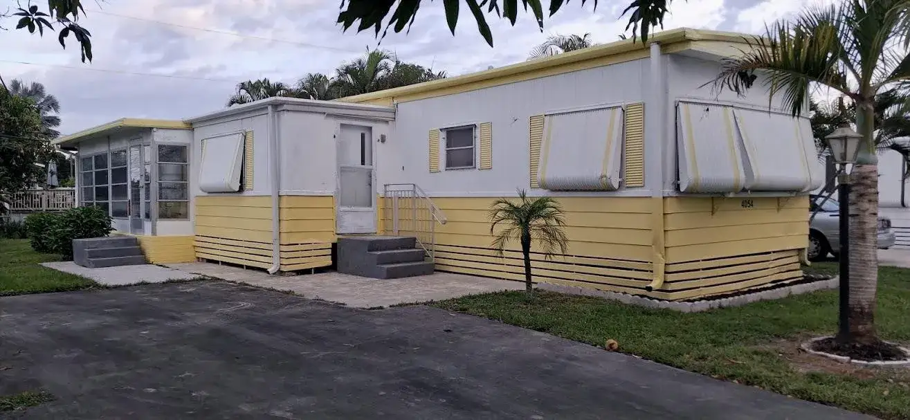 2 bedroom 1 bath Residential for sale at 4054 Marigold Road, Boynton Beach FL 33436