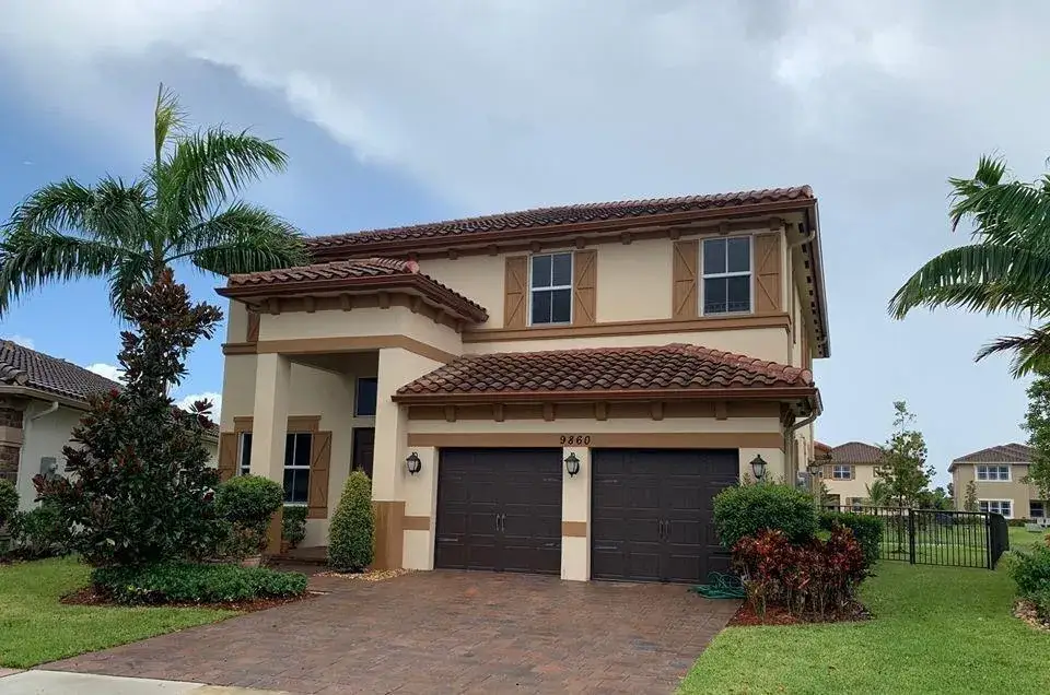 5 bedroom 4 bath Residential Lease for rent at 9860 Blue Isle Bay, Parkland FL 33076