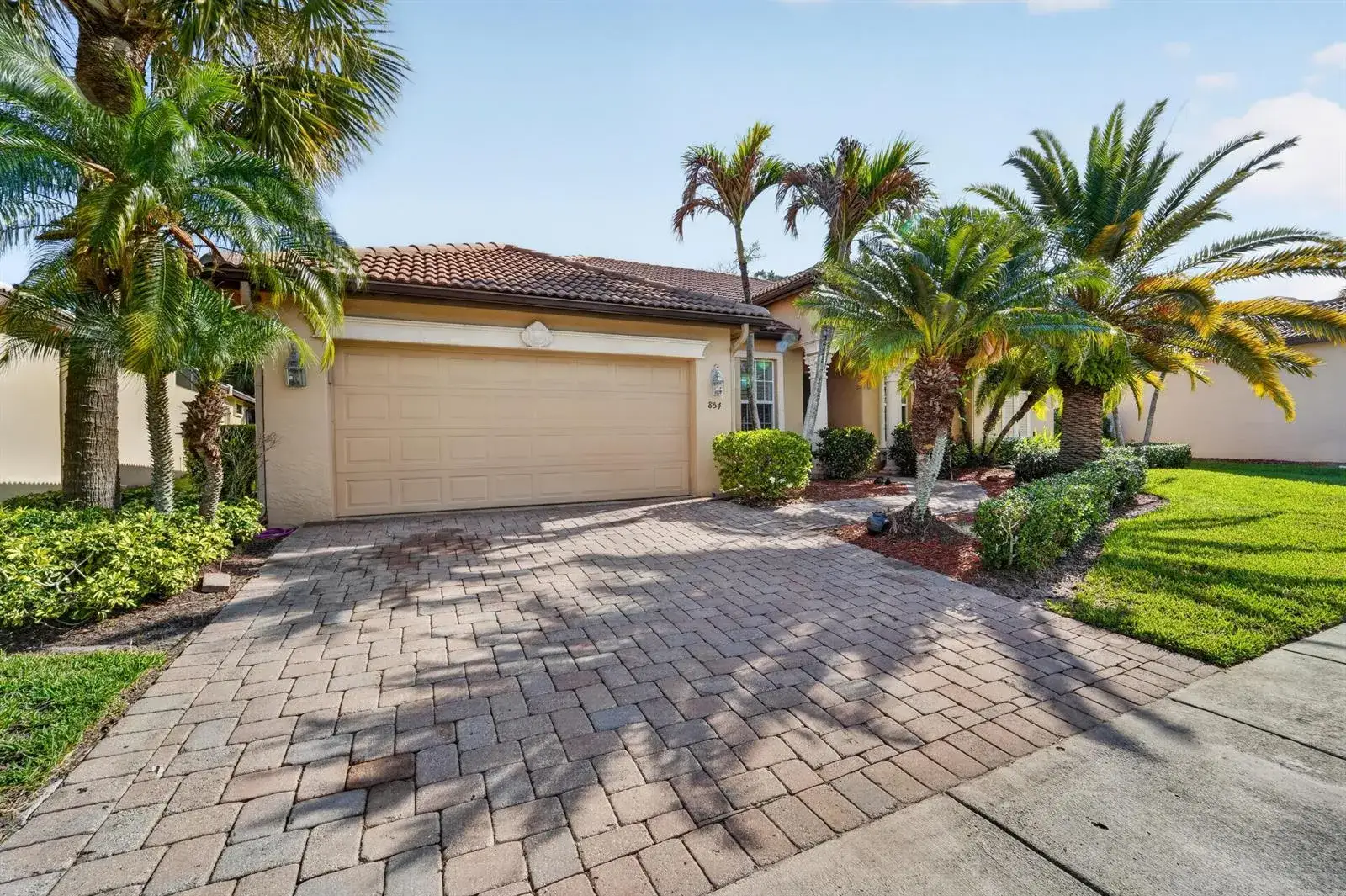 854 SW St Tropez Court, Port St. Lucie FL 34986