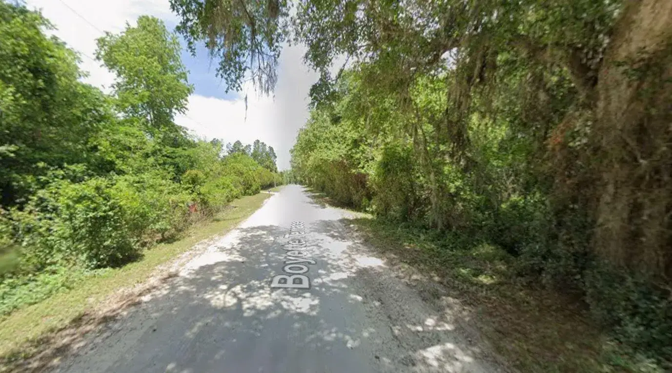 Commercial Land for sale at 888 SW Boyette Terrace, FL 32024