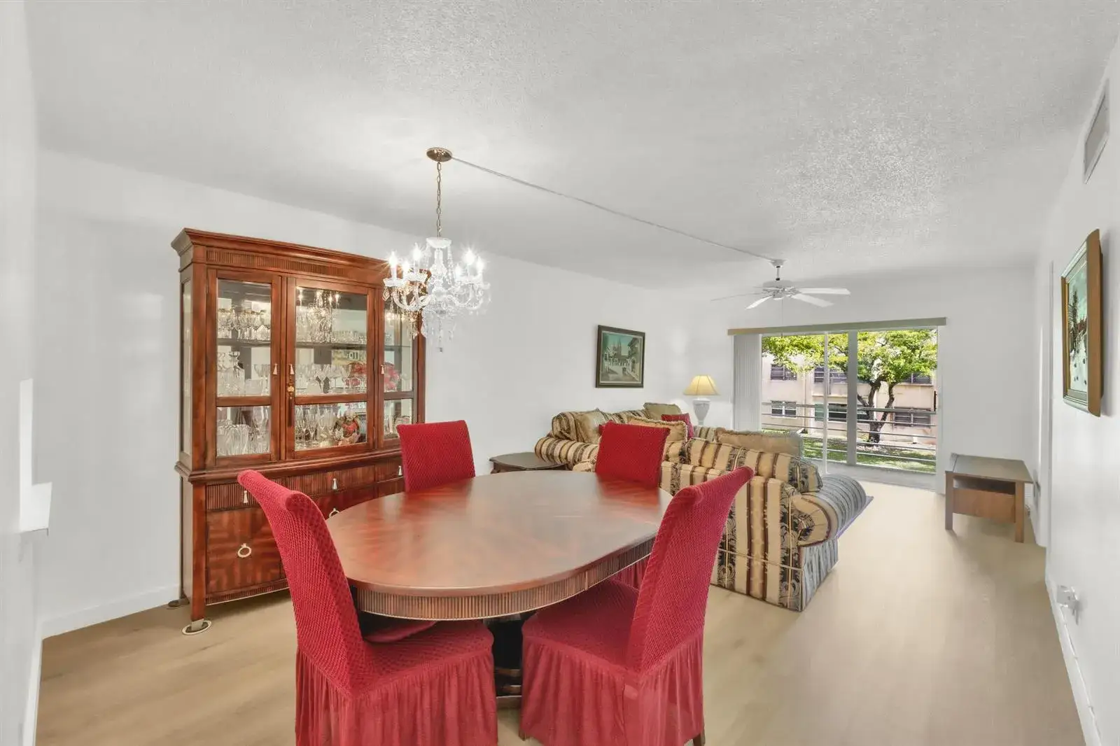 2 bedroom 2 bath Residential for sale at 301 Cambridge Road # 202, Hollywood FL 33024