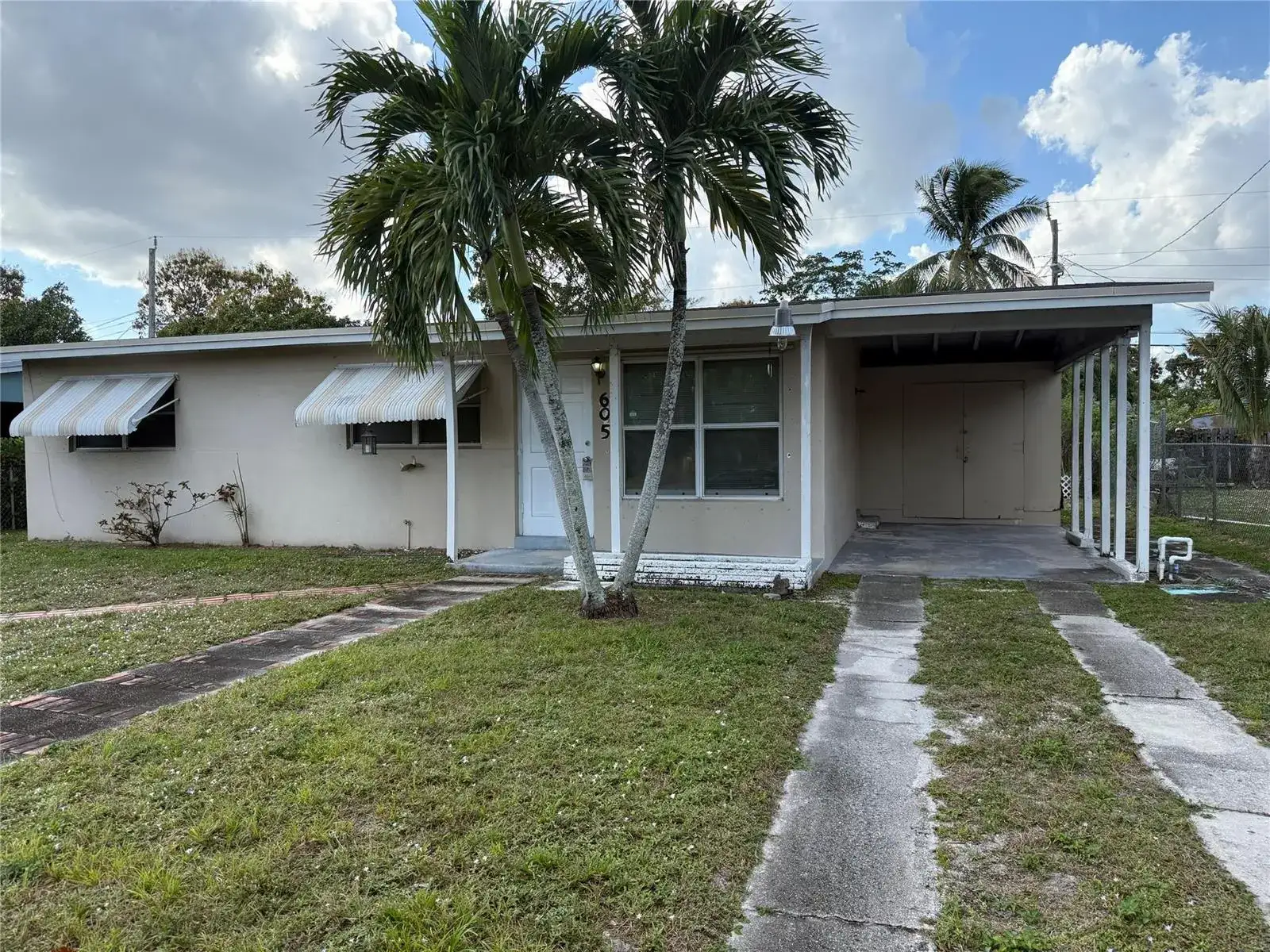 2 bedroom 1 bath Residential Lease for rent at 605 SW 22nd Avenue, Fort Lauderdale FL 33312