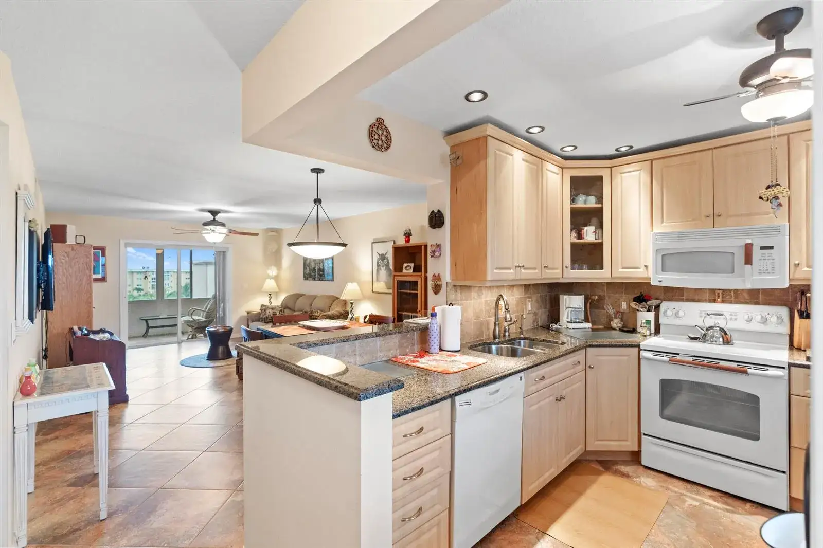 2 bedroom 2 bath Residential Lease for rent at 2615 NE 1st Court # 403, Boynton Beach FL 33435