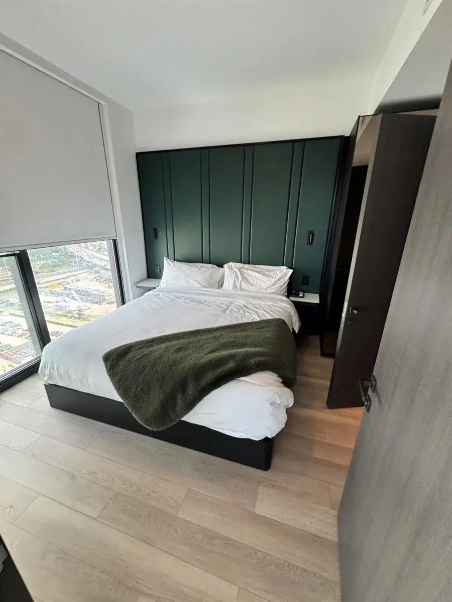 1 bedroom 1 bath Residential for sale at 20 NE 11th Street # 4805, Miami FL 33132