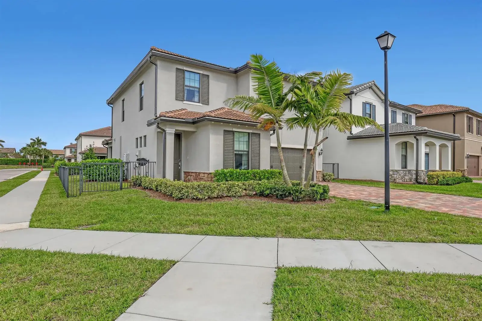 5 bedroom 3 bath Residential for sale at 4740 Chantilly, Lake Worth FL 33467