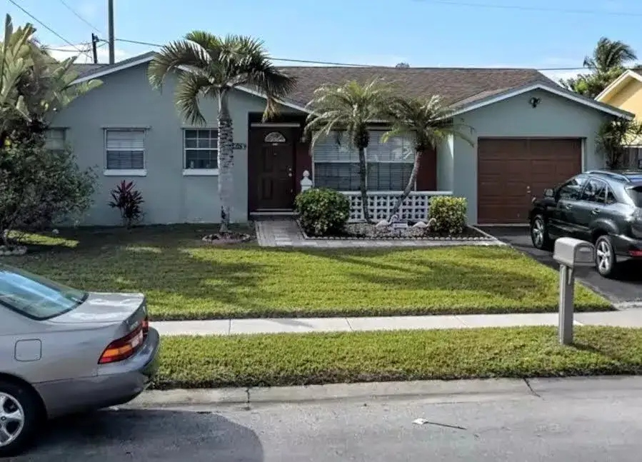 3 bedroom 2 bath Residential for sale at 22251 SW 61st Avenue, Boca Raton FL 33428