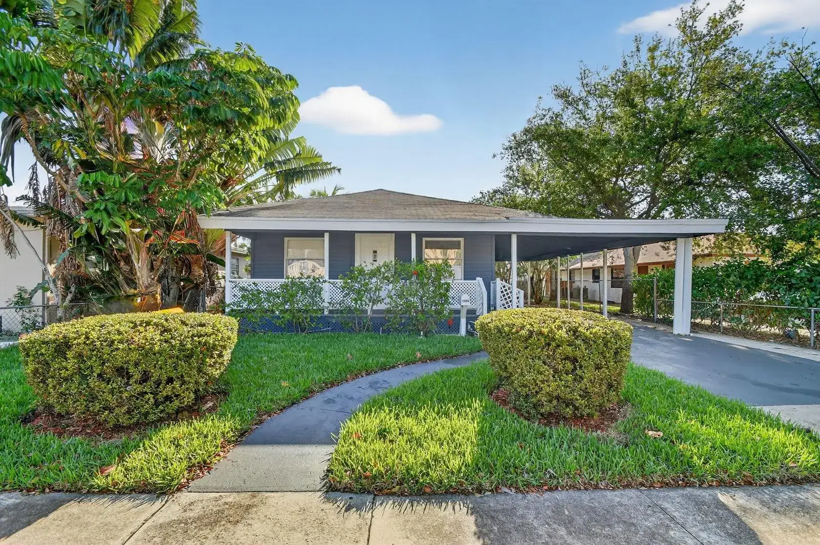 3 bedroom 1 bath Residential for sale at 1006 S M Street, FL 33460