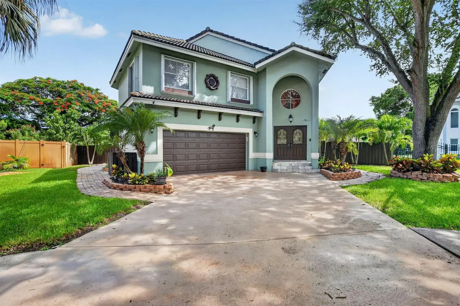 4 bedroom 2 bath Residential for sale at 5901 NW 58th Terrace, Parkland FL 33067