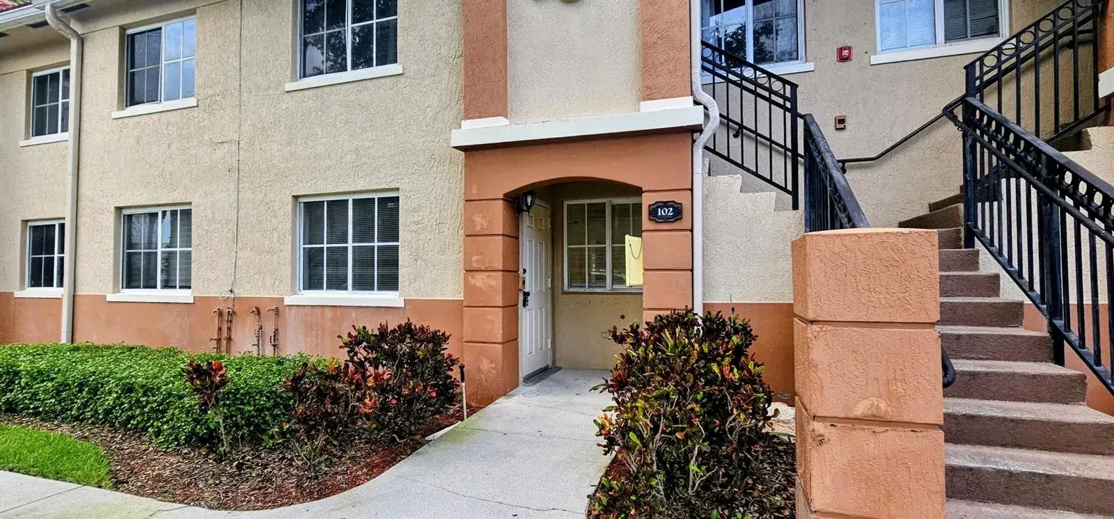 2 bedroom 2 bath Residential Lease for rent at 3810 N Jog Road # 102, West Palm Beach FL 33411