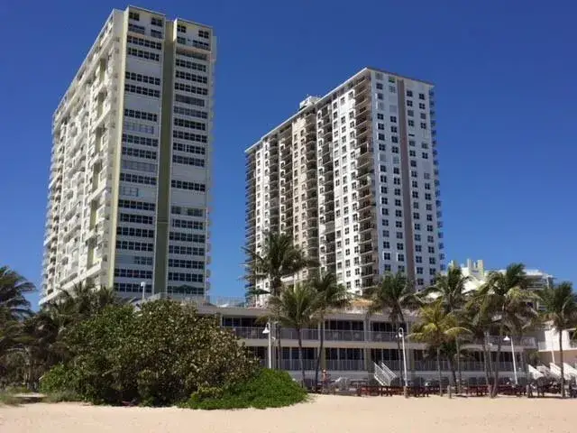 2 bedroom 2 bath Residential Lease for rent at 111 Briny Avenue # 14, Pompano Beach FL 33062