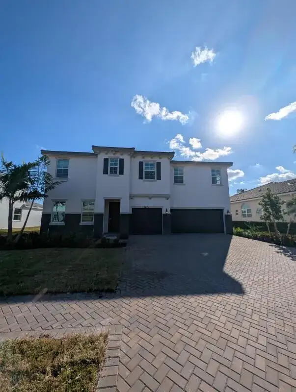 5 bedroom 4 bath Residential Lease for rent at 6831 Cobia Circle, Boynton Beach FL 33437