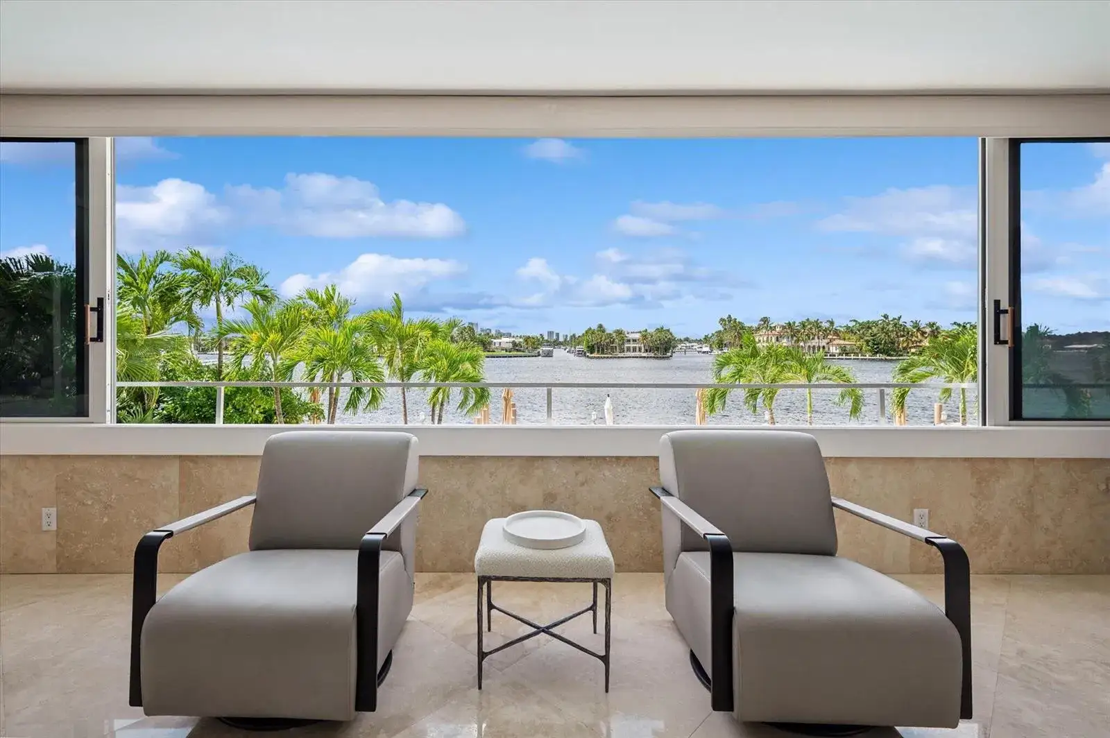 2 bedroom 2 bath Residential Lease for rent at 215 N Birch Road # A2, Fort Lauderdale FL 33304
