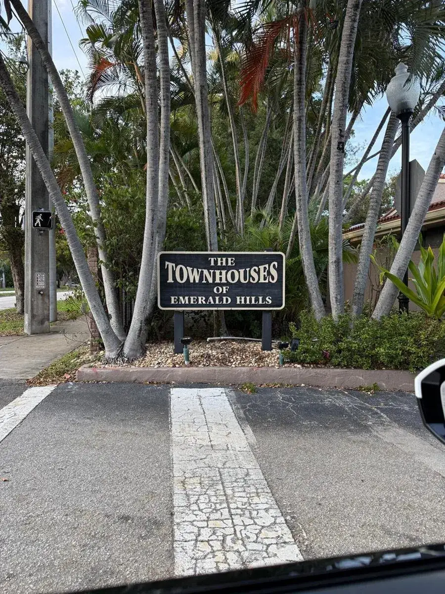 2 bedroom 2 bath Residential for sale at 802 Saint Andrews Road # 15, Hollywood FL 33021