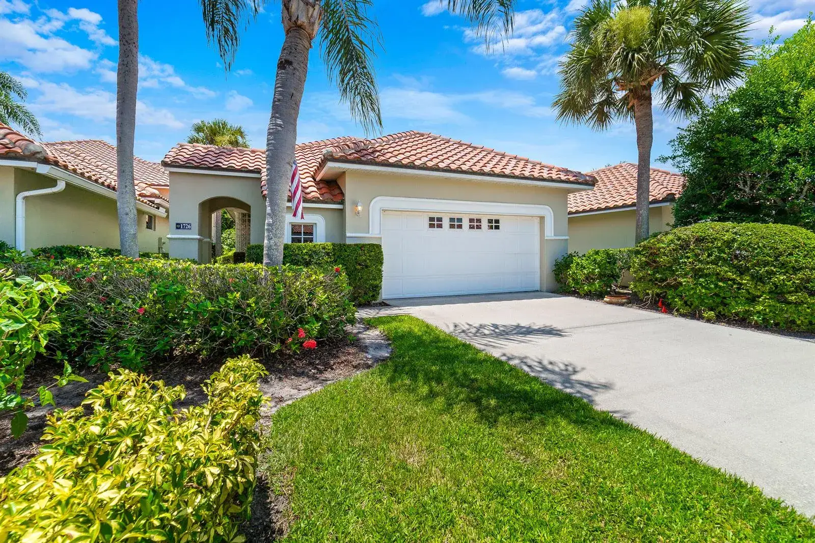 2 bedroom 2 bath Residential for sale at 1726 Victoria Circle, Vero Beach FL 32967