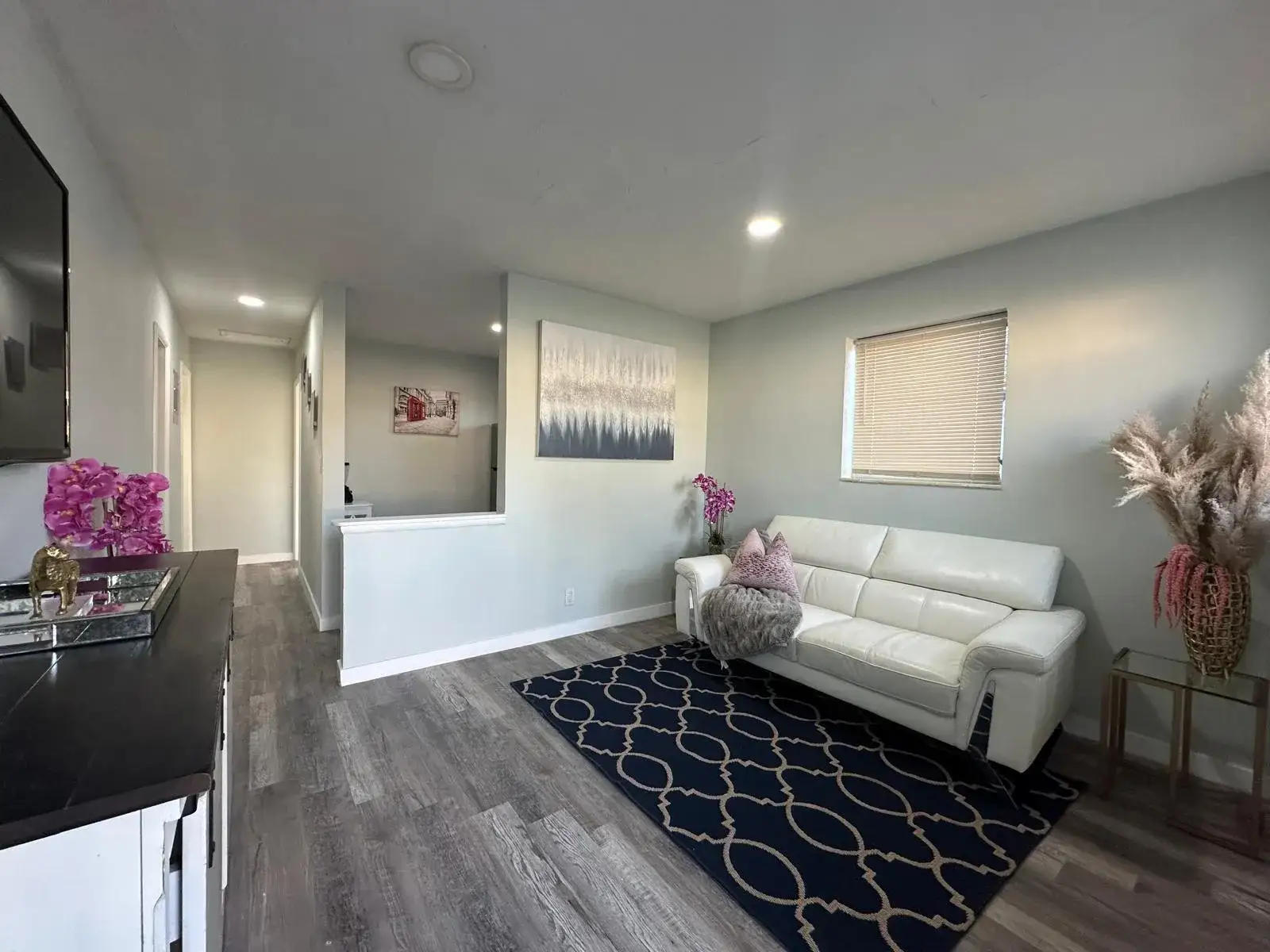 2 bedroom 1 bath Residential Lease for rent at 2316 Freedom Street # 1, Hollywood FL 33020
