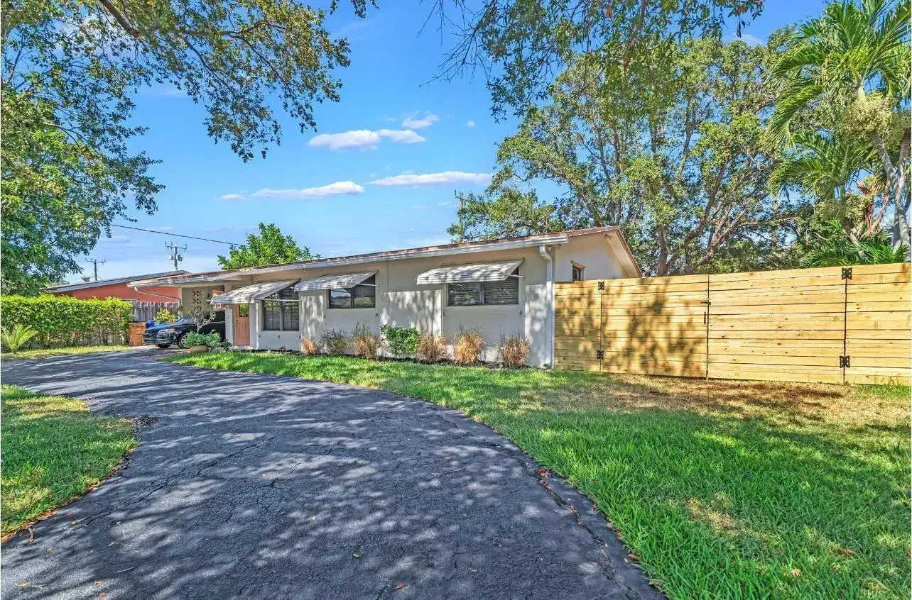 3 bedroom 2 bath Residential Lease for rent at 1304 SE 2nd Avenue, Deerfield Beach FL 33441