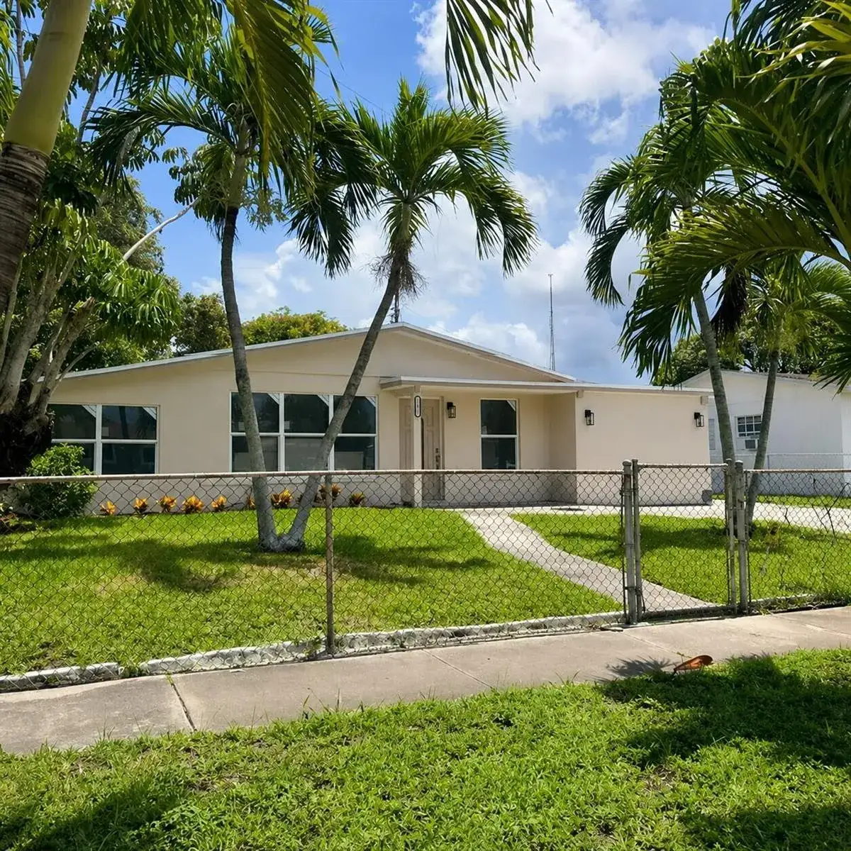 4 bedroom 2 bath Residential for sale at 1321 W 3rd Street, Riviera Beach FL 33404