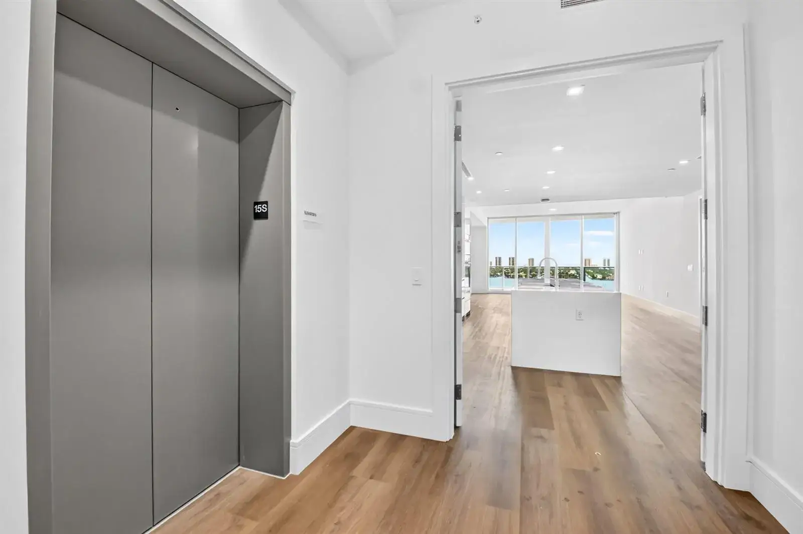 3 bedroom 3 bath Residential for sale at 220 Lake Shore Drive # 1506, Lake Park FL 33403
