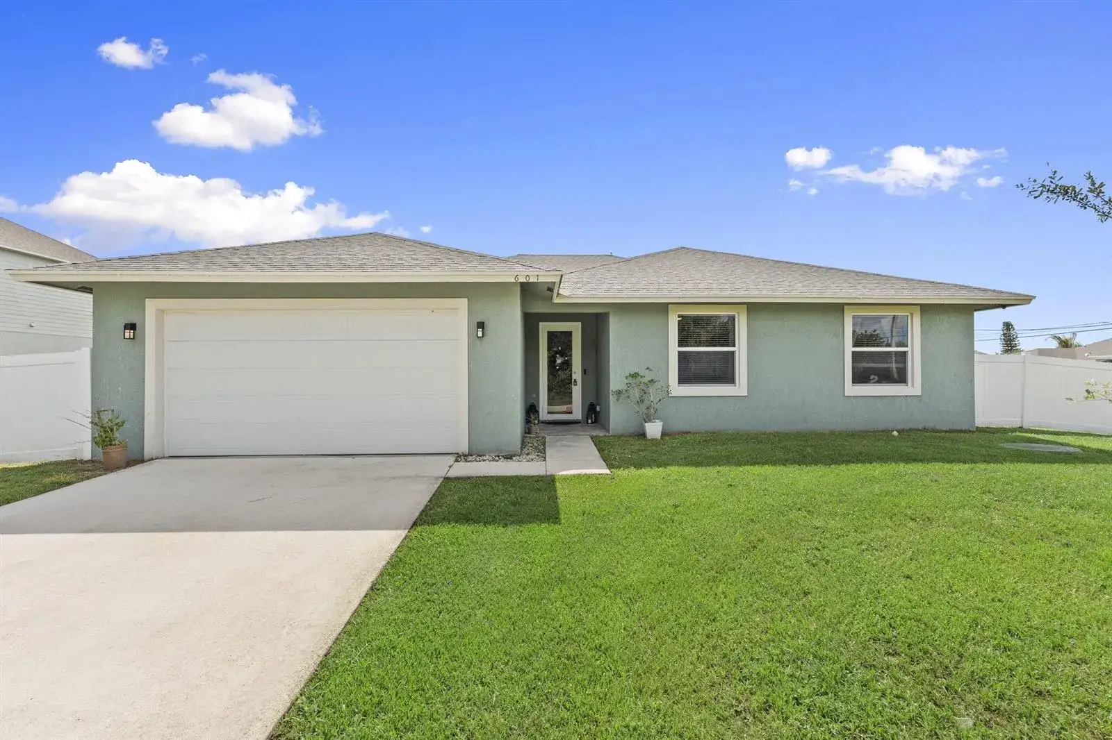 3 bedroom 2 bath Residential for sale at 601 SW S Quick Circle, Port St. Lucie FL 34953