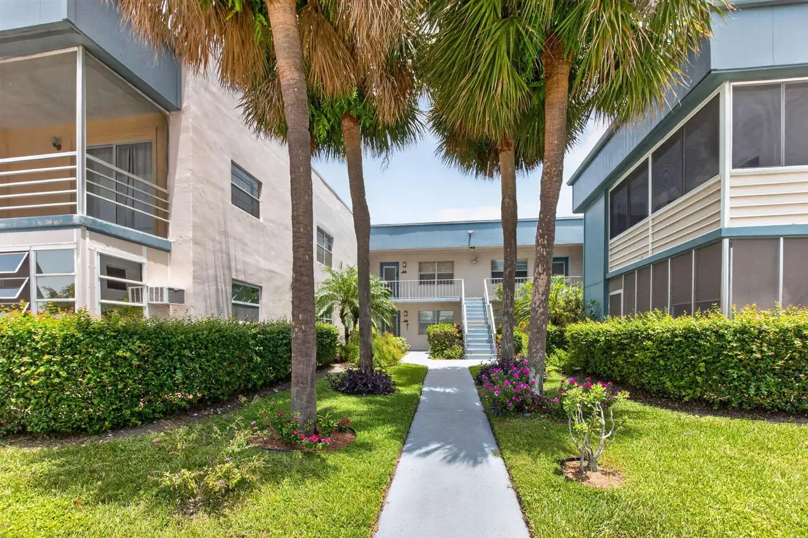 2 bedroom 2 bath Residential for sale at 809 Normandy Q # 809, Delray Beach FL 33484