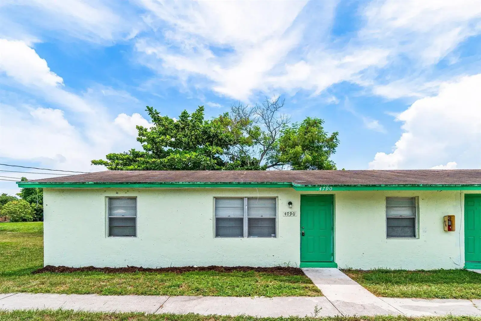 3 bedroom 1 bath Residential Lease for rent at 4790 Gulfstream Road, FL 33461