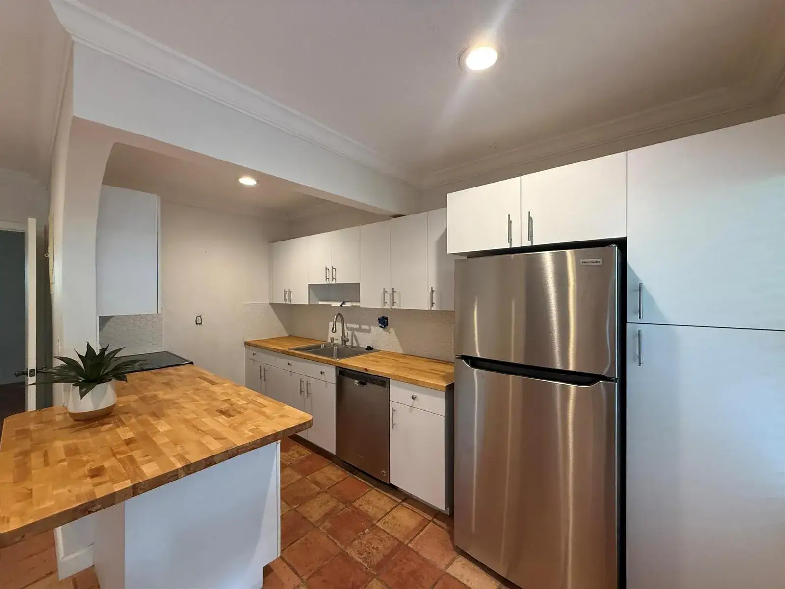 1640 NE 4th Place # 2, Fort Lauderdale FL 33301