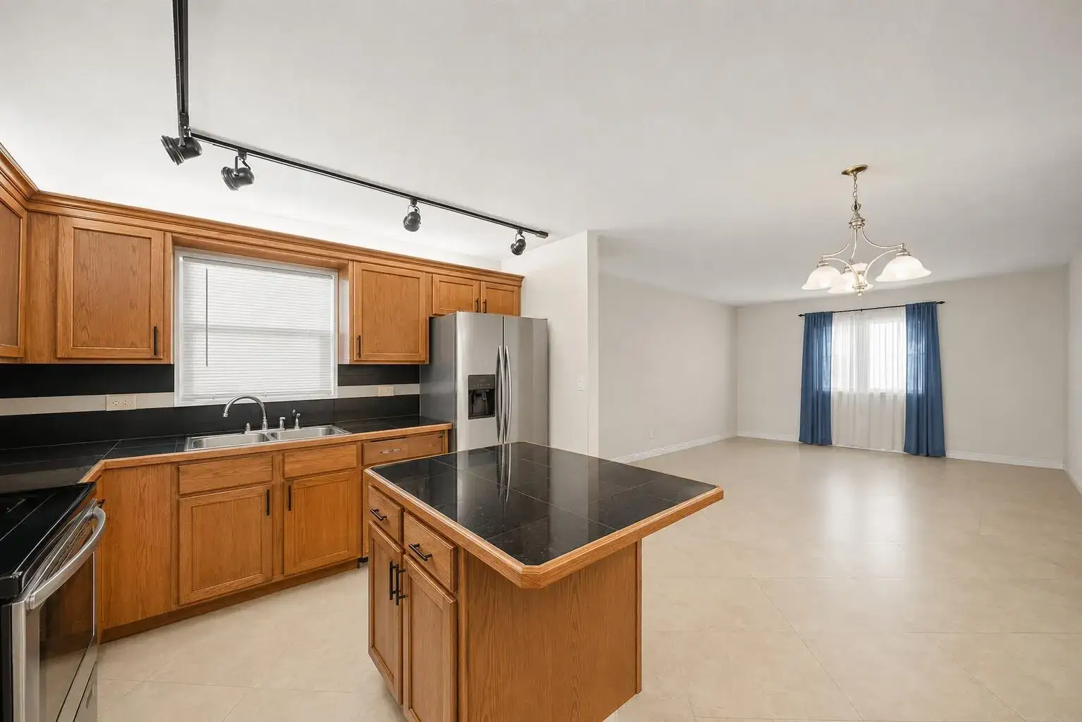 2 bedroom 2 bath Residential Lease for rent at 4528 SW 54th Street # b, Dania Beach FL 33314