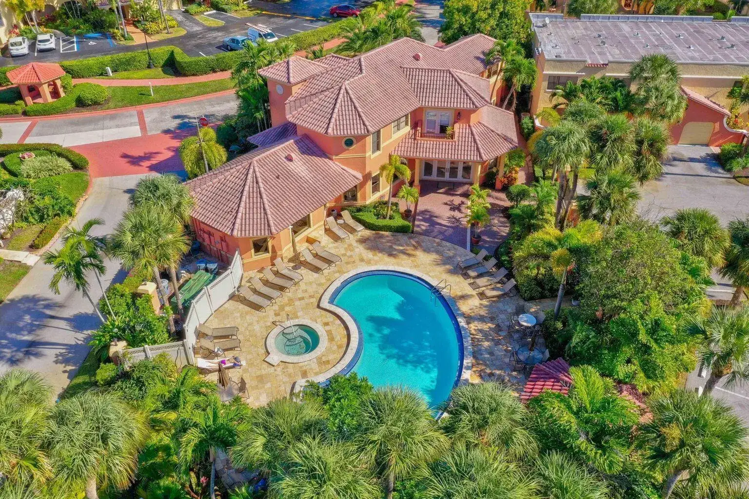1 bedroom 1 bath Residential Lease for rent at 300 Uno Lago Drive # 303, Juno Beach FL 33408