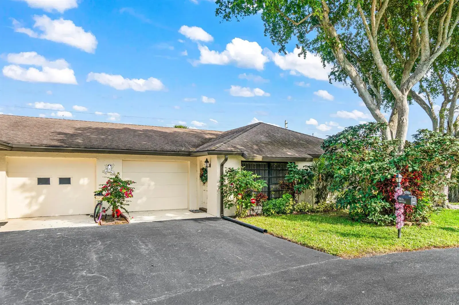 2 bedroom 2 bath Residential for sale at 4863 Hawkwood Road # B, Boynton Beach FL 33436