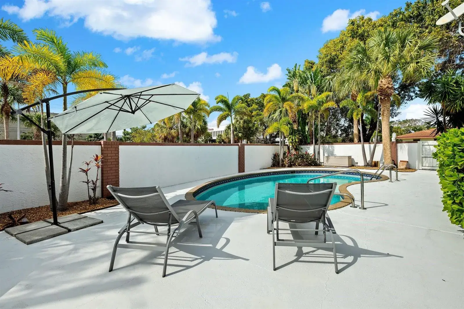 3 bedroom 2 bath Residential Lease for rent at 2200 NE 36th Street, Fort Lauderdale FL 33308