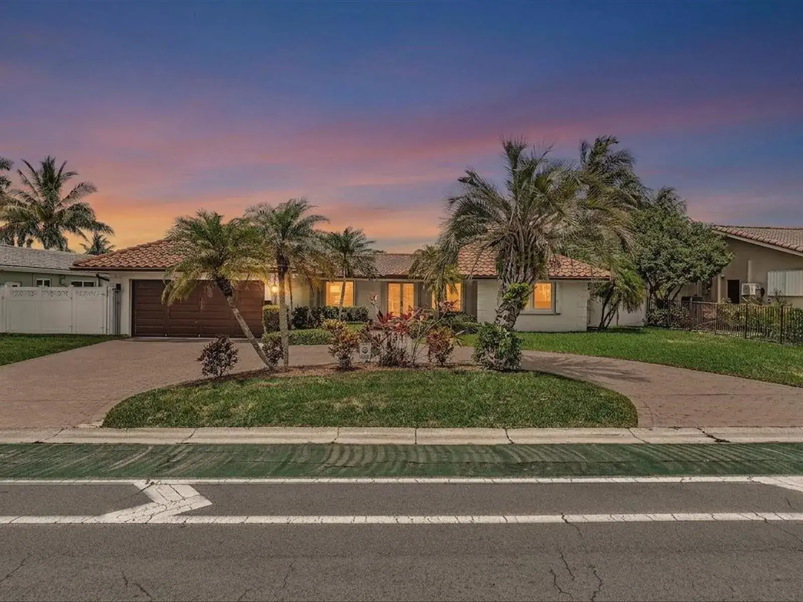 3 bedroom 3 bath Residential for sale at 2800 NE 55th Street, Fort Lauderdale FL 33308