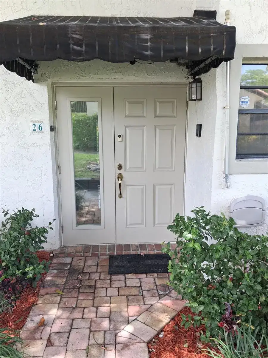 2 bedroom 2 bath Residential Lease for rent at 7200 NW 2nd Avenue # 0260, Boca Raton FL 33487