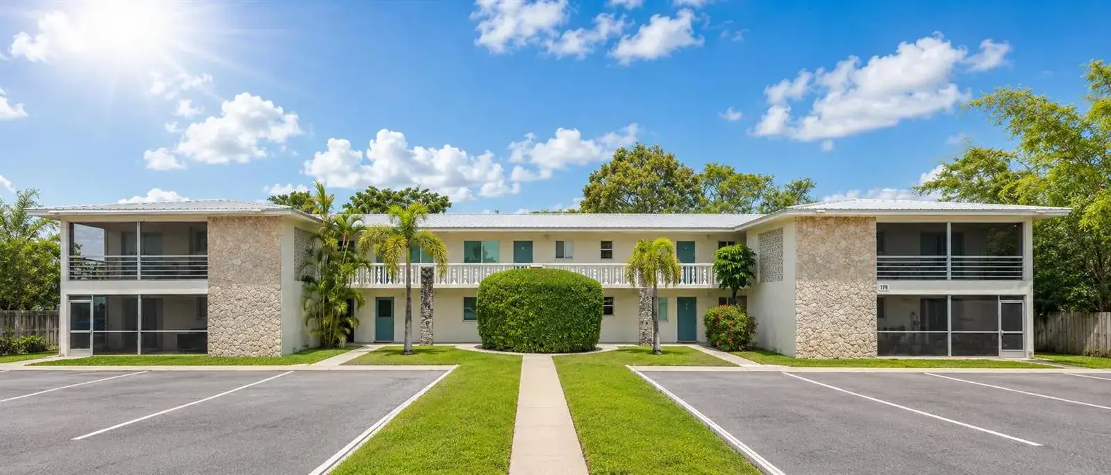 1 bedroom 1 bath Residential Lease for rent at 115 SW 1st Avenue # 9, Boynton Beach FL 33435