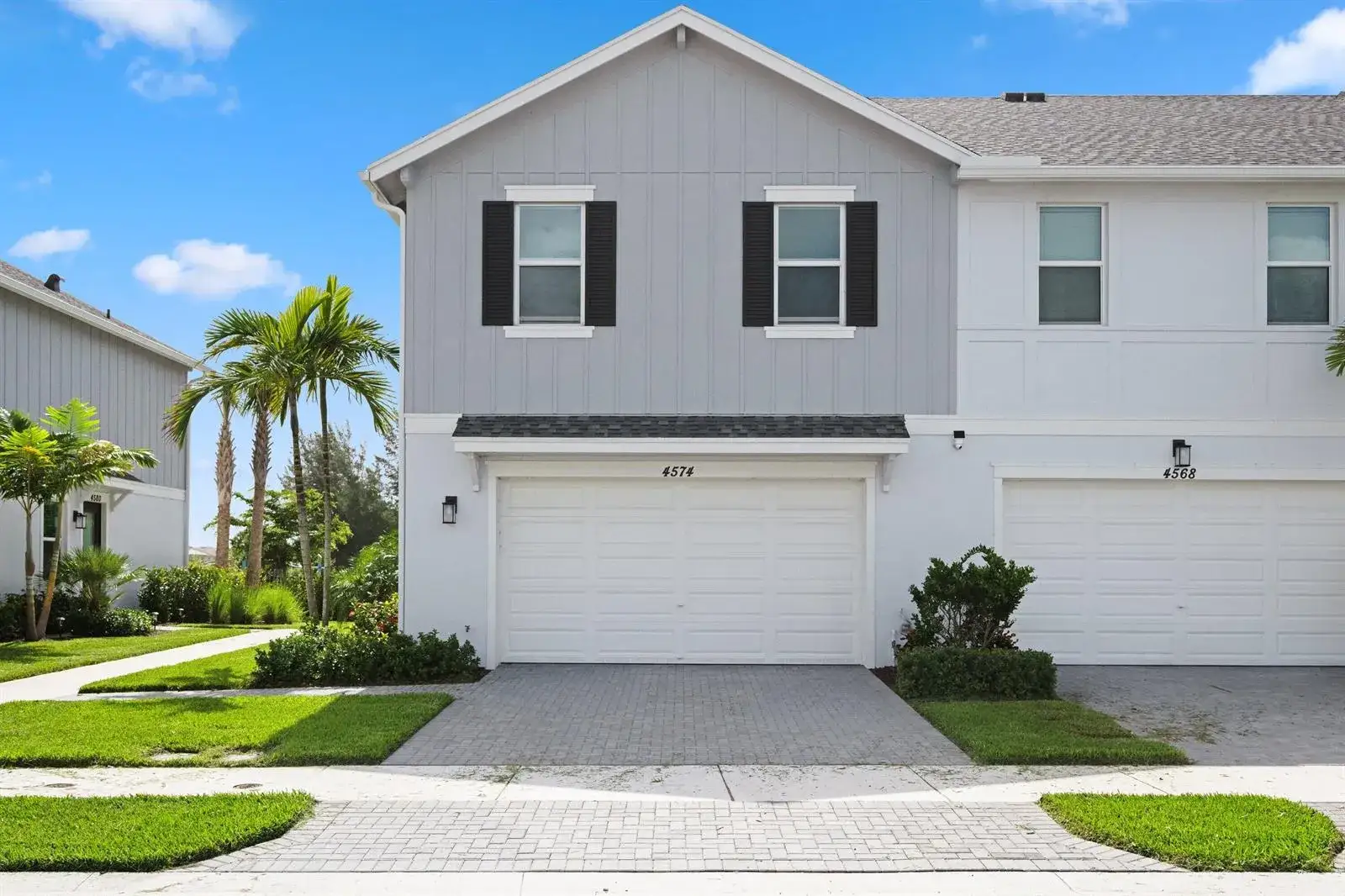 4 bedroom 2 bath Residential Lease for rent at 4574 Longwood Lake Square, Westlake FL 33470