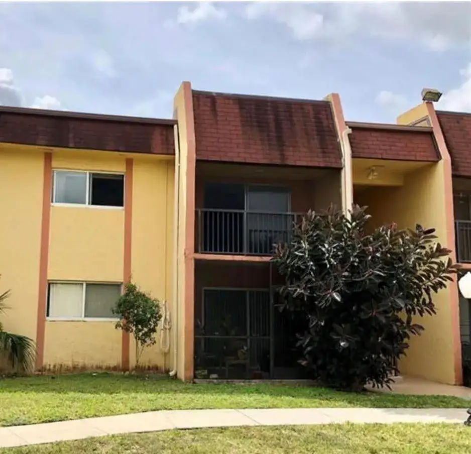 1 bedroom 1 bath Residential Lease for rent at 2822 NW 55th Avenue # 1c, Lauderhill FL 33313