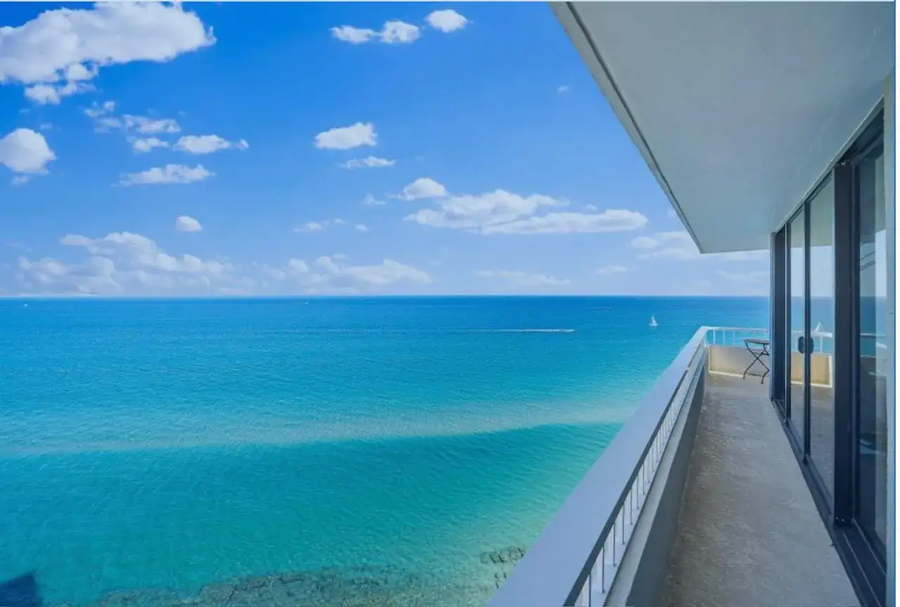 5540 N Ocean Drive # 8c, Riviera Beach FL 33404