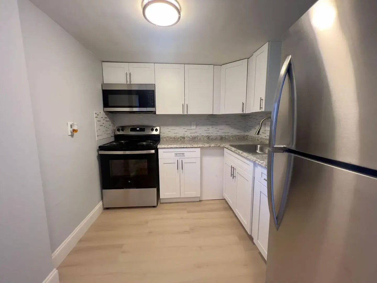 2 bedroom 1 bath Residential Lease for rent at 665 Glouchester # 2, Boca Raton FL 33487