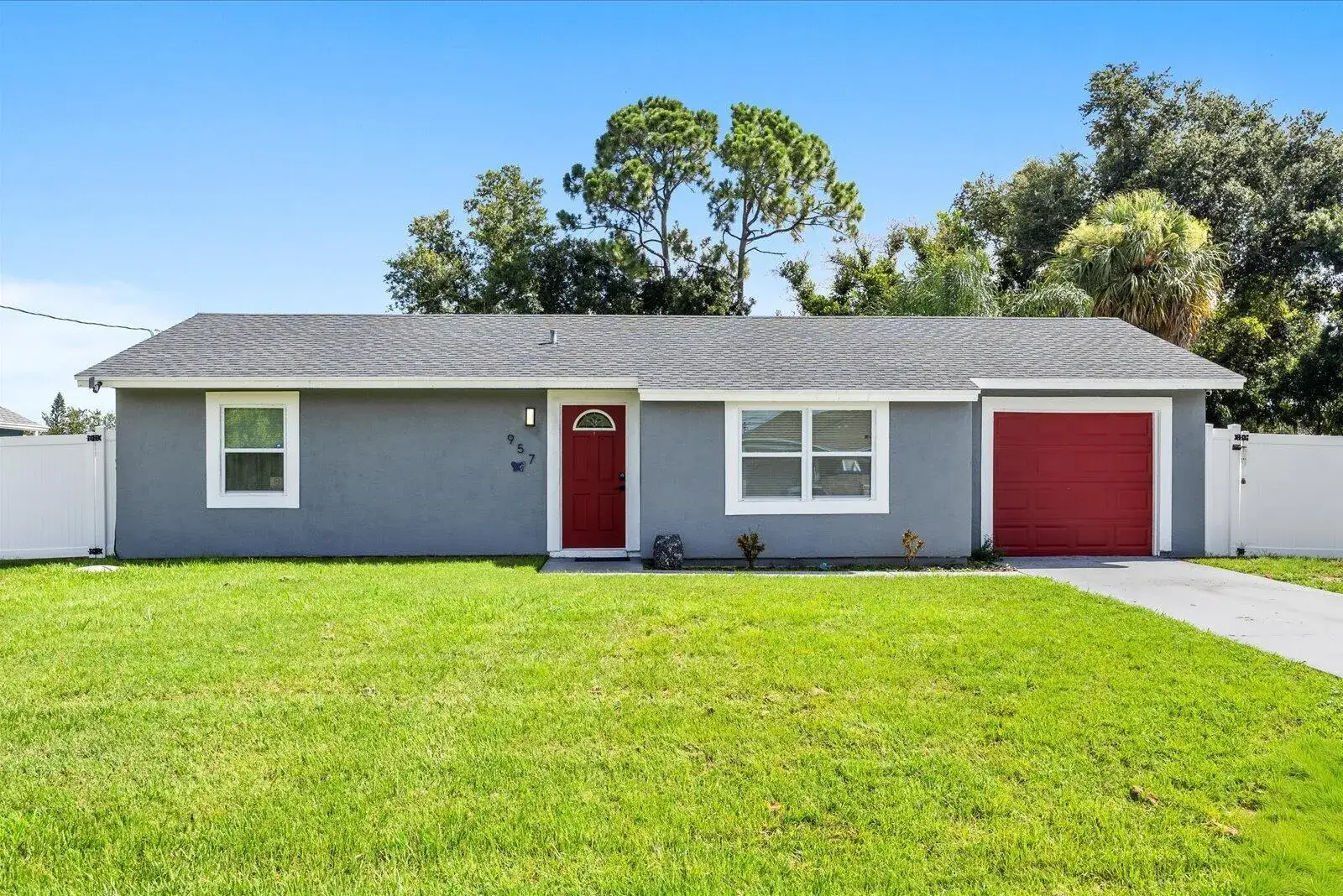 3 bedroom 2 bath Residential for sale at 957 SW Nichols Terrace, Port St. Lucie FL 34953
