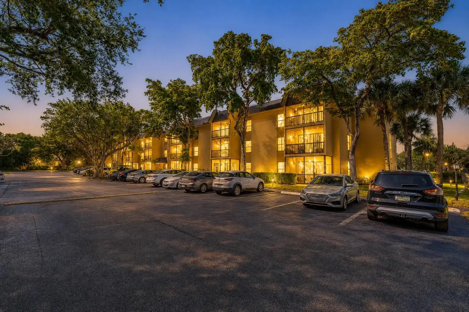 2 bedroom 2 bath Residential for sale at 460 NW 20th Street # 2100, Boca Raton FL 33431