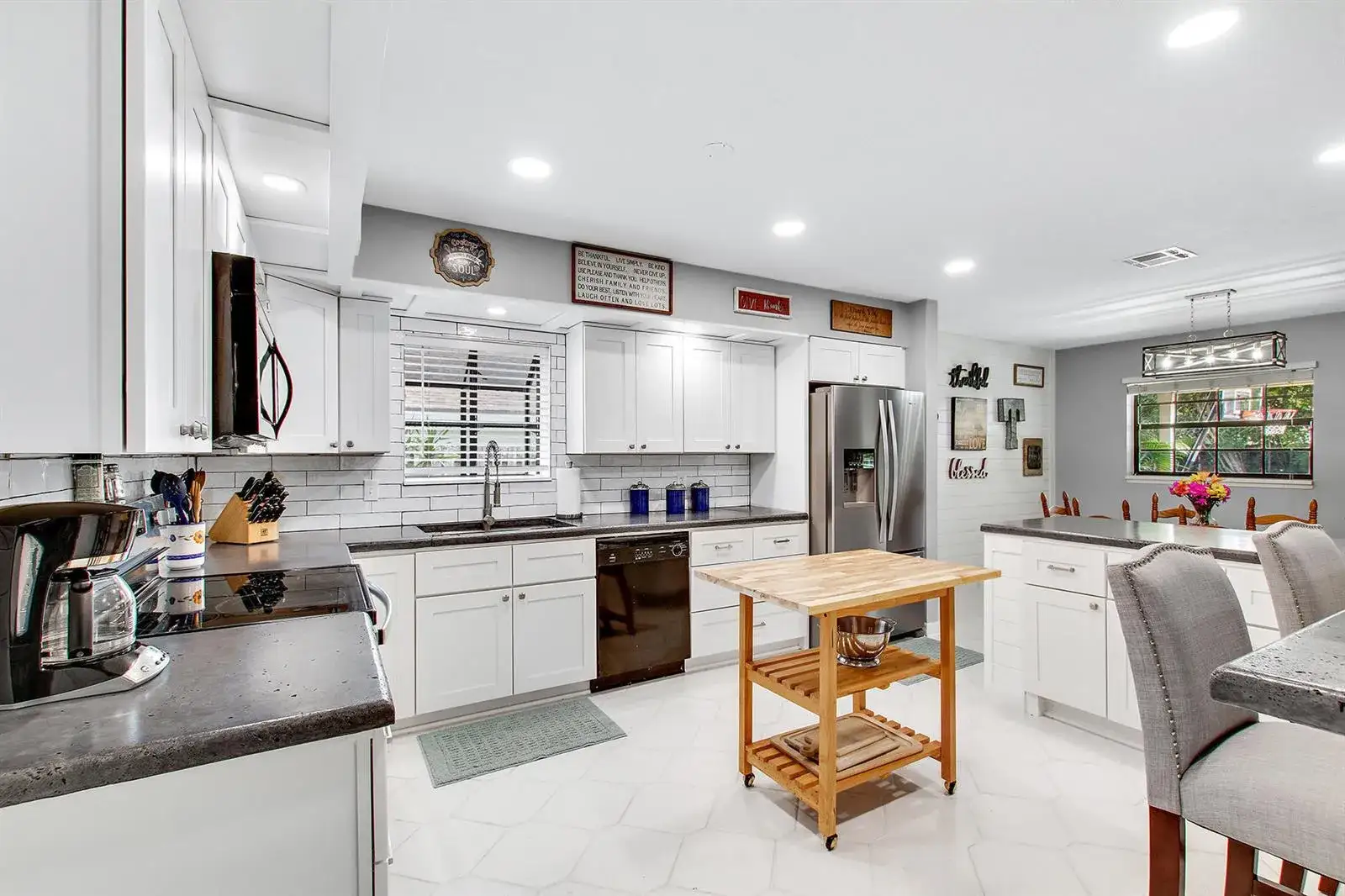 4 bedroom 2 bath Residential Lease for rent at 912 Blueberry Drive, Wellington FL 33414