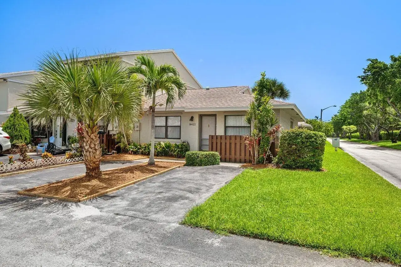 2 bedroom 2 bath Residential Lease for rent at 16422 Straw Way, Delray Beach FL 33484