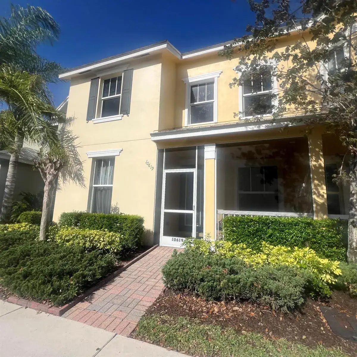 2 bedroom 2 bath Residential for sale at 10619 SW Cam Run, FL 34987
