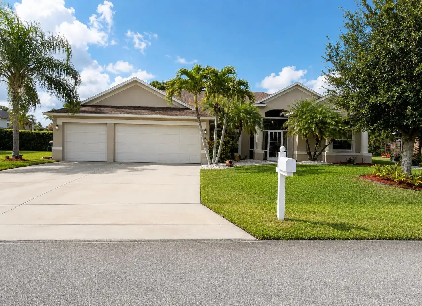 4 bedroom 3 bath Residential for sale at 2811 Serenity Circle S, Fort Pierce FL 34981