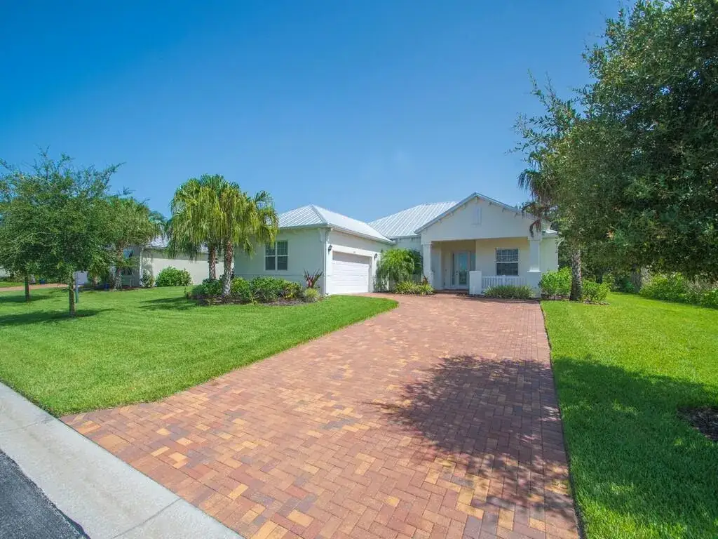 3 bedroom 2 bath Residential for sale at 2545 Saint Lucia Circle, Vero Beach FL 32967
