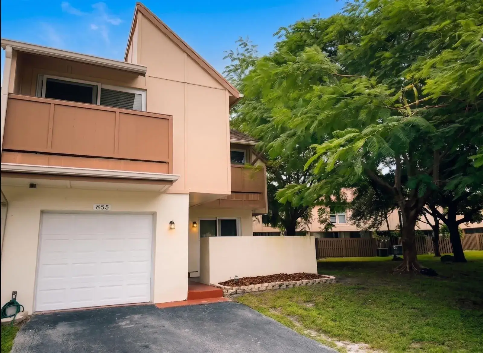 4 bedroom 2 bath Residential Lease for rent at 855 NW 80th Way # 6, Plantation FL 33324
