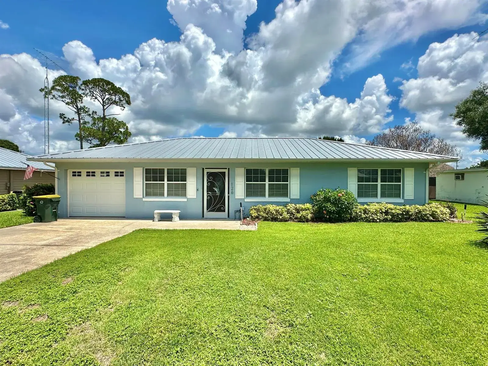 3 bedroom 2 bath Residential Lease for rent at 126 Lake Francis Drive, Lake Placid FL 33852